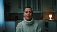 Forvaringsdømte Elisabeth Aaslie stiller til eksklusivt intervju fra fengselet i dokumentarserien «Jakten på Norges farligste kvinne». Foto: Fenomen/TV 2.