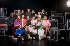 Her er deltakerne i TV 2s storsatsning "Showtime". Foto: Vegard Breie/TV 2.