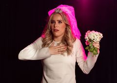Amalie Stuve – som karakteren Vilje Kvam i "Evig singel" - sesong 3.