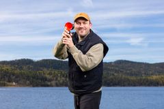 Dennis Vareide er deltaker i "Ekstrem gjemsel" - sesong 3.