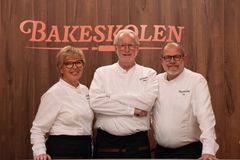 Wenche Andersen, Eyvind Hellstrøm og Truls Svendsen inviterer 12 kjendiser til det splitter nye underholdningsprogrammet «Bakeskolen».