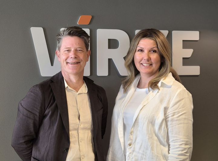 Bernt G. Apeland og Gry Larsen