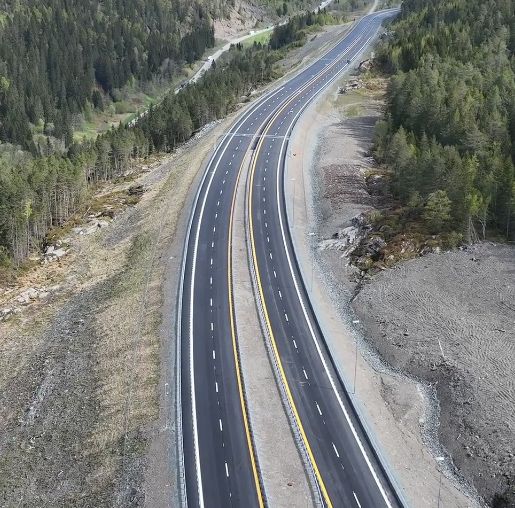 Firefelts motorvei, E6, Kvithammar-Åsen, fugleperspektiv