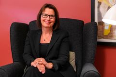 Administrende direktør Solfrid Lind får rollen som rektor og administrerende direktør i den nye organisasjonsmodellen.