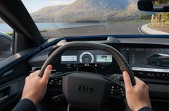 Audi har nå erstattet noen av touch-knappene på rattet med fysiske knapper.