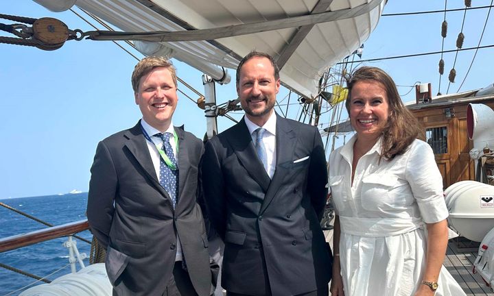 Utviklingsminister Åsmund Grøver Aukrust, H.K.H. Kronprins Haakon og fiskeri- og havminister Marianne Sivertsen Næss under FNs havkonferanse i Nice.