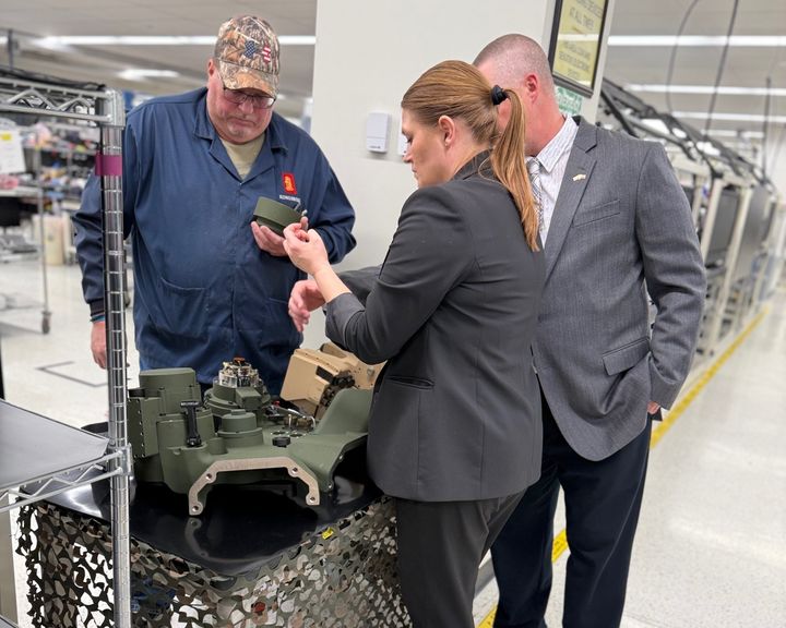 Næringsminister Cecilie Myrseth besøkte nylig Kongsbergs fabrikk i Pennsylvania, USA. I etterkant av turen inviterer Myrseth til innspillsmøte for å få næringslivets vurderinger og gjøre opp status for den handelspolitiske situasjonen før sommeren.