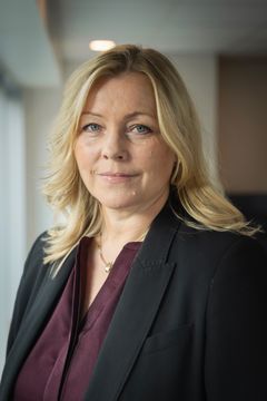 IKKE EN DEL AV JOBBEN: Arbeidsminister Kjersti Stenseng er tydelig på at vold i skolen er en alvorlig arbeidsmiljøsak, og forventer at arbeidsgiverne tar grep. Foto: Martin Siewartz Nielsen / Kunnskapsdepartementet