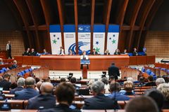 Gunn Marit Helgesen ble valgt som president under Kommunalkongressens 50. sesjon i Strasbourg tirsdag 31. mars.