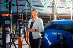 – Sykkel er bra for både helse og miljø og bør legges til rette for, men mange opplever at den ikke kan erstatte bilen, sier Christina Bu, generalsekretær i Norsk elbilforening.