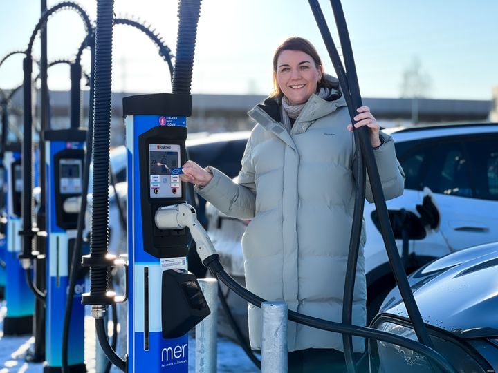 − Det er ekstra gøy at elbiler passerer dieselbilene samme året som Elbilforeningen fyller 30 år. Dette har vi jobbet for, sier generalsekretær i Norsk elbilforening, Christina Bu.