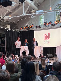 Hva koster det å stå frem? To av finalistene, Heidi Moen og Bjørg Norli, i prat med likestillings- og diskrimineringsombud Bjørn Erik Thon.