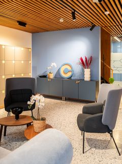 Computas har flyttet inn et av Trondheims mest unike kontorlokaler - det historiske kirkebygget på Bakklandet.