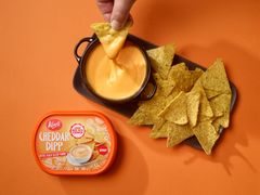 Kavli Cheddar Dipp utfordrer texmex-utvalget med mer ekte ost enn andre ostedipper på markedet.