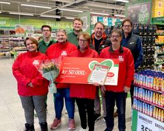 Mental Helse Solør mottok 50.000 kroner for sin innsats for barn og unges mentale helse. Utdelingen skjedde hos KIWI Våler.