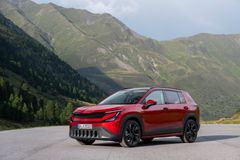 Škoda Epiq i lakkfargen Jasper Red.