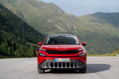 Škoda Epiq i lakkfargen Jasper Red.