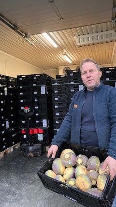 Petter Aarsland er kålrotprodusent.