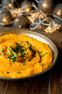 Kålrotstappe er et klassisk juletilbehør.