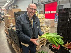 Francis Linn gliser godt når han viser frem seiersløk.