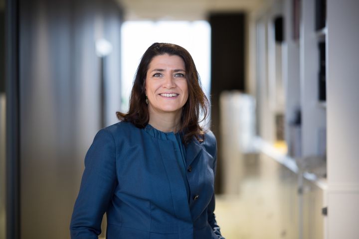 Sonja Horn, administrerende direktør i Entra, er fornøyd med at Entra er det første norske, og det andre eiendomsselskapet i Europa, som har fått sine klimamål verifisert av SBTi etter den nye standarden for eiendomssektoren.