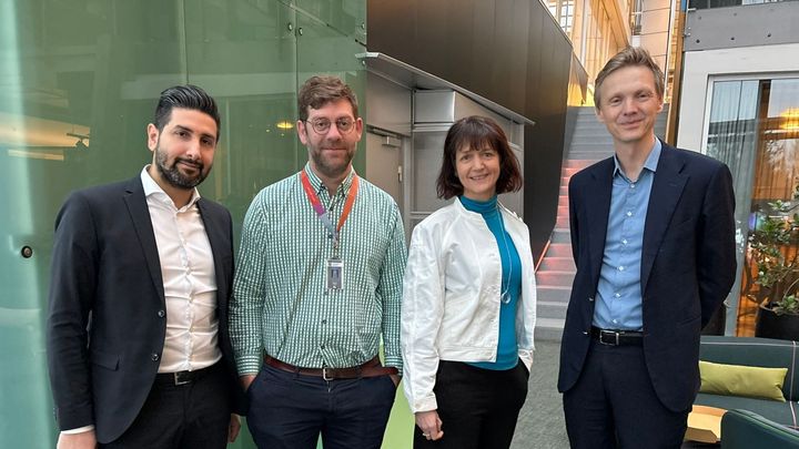 F.v.: Nima Bamiri (KPMG), Øyvind Solberg Moe (Telenor), Kaaren Hilsen (Telenor) og Jørn Anders Jenssen (KPMG).