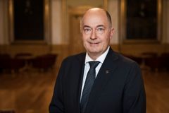 Portrettfoto av Morten Stordalen, som er Stortingets første visepresident.