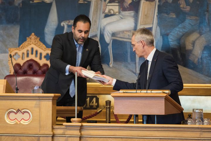 Finansminister Jens Stoltenberg holder finanstalen i Stortinget onsdag 7.10.2026 og legger da frem Regjeringens forslag til statsbudsjett for 2027. Foto: Stortinget/Peter Mydske