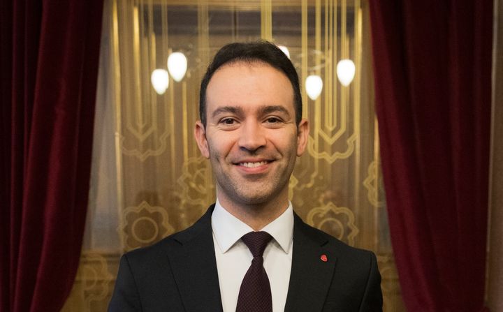 Leder for Energi- og miljøkomiteen Mani Hussaini fotografert i Stortinget.