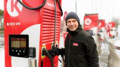 Enkle grep gjør lading i vinterkulda raskere sier ladeekspert, Anders Kleve Svela i Circle K
