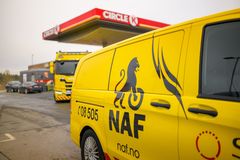 LANDSDEKKENDE. Denne uken går Circle K og NAF sammen om en landsdekkende aksjon for å hjelpe bilister med å senke skuldrene, ta pauser og kjøre tryggere.