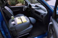 Berlingo feirer 30 år med praktiske løsninger for både håndtverkere og familier.