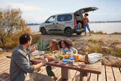 For den som trenger utvidet plass til familien, er Citroën Berlingo et utmerket valg.