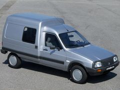 C15 var forløperen til Berlingo varebil. Den var bygget på Citroën Visa.