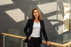Marianne Skjeldestad Hove smiler og er fornøgd med søknadstallene.