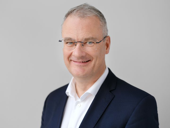 - Søtten til kliniske akademiske grupper gjør det mulig å bygge sterke faglige nettverk og utvikle kunnskap som kommer pasientene til gode, sier Jan Frich, administrerende direktør i Helse Midt-Norge RHF.