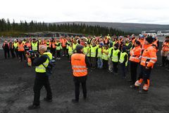 100 inviterte deltok på grunnsteinsnedleggelsen.