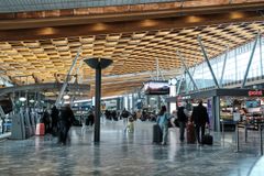 Juleutfarten nærmer seg med stormskritt. Nå kommer Avinor med pakketips før utfarten.