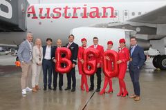 Crewet i flotte Austrian Airlines-uniformer