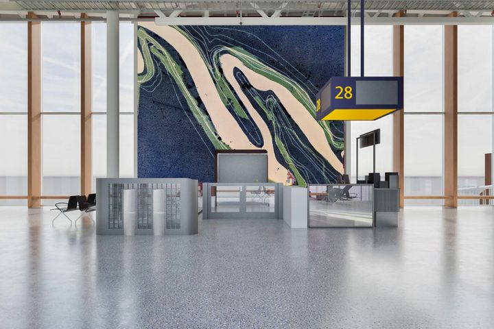 Marianne Moe er en av de to kunstnerne som er valgt til å realisere de store kunstprosjektene i passasjerterminalen på nye Bodø lufthavn. Hennes verk har tittelen «En stein på Mjelle, et berg ved Åselistraumen».