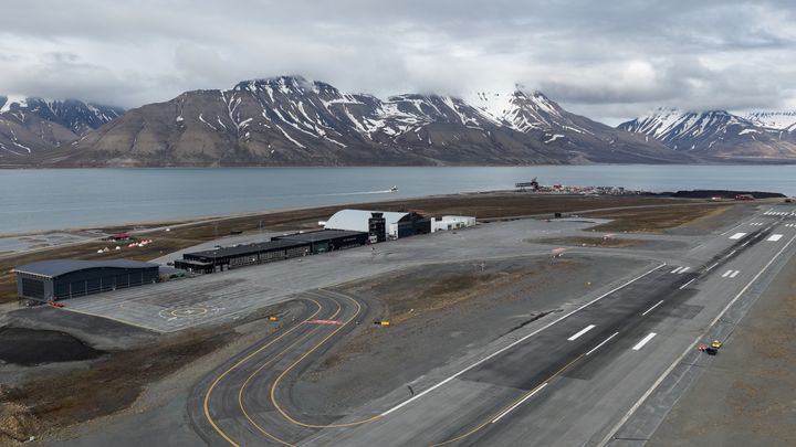 Svalbard lufthavn