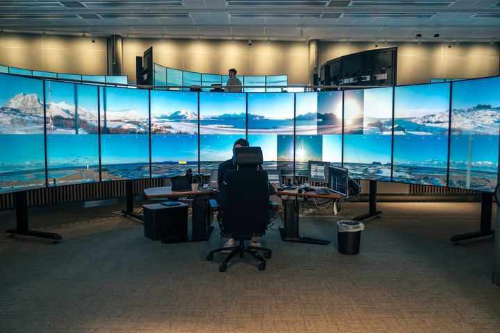 Svolvær and Røst airports in multiple operations trial.