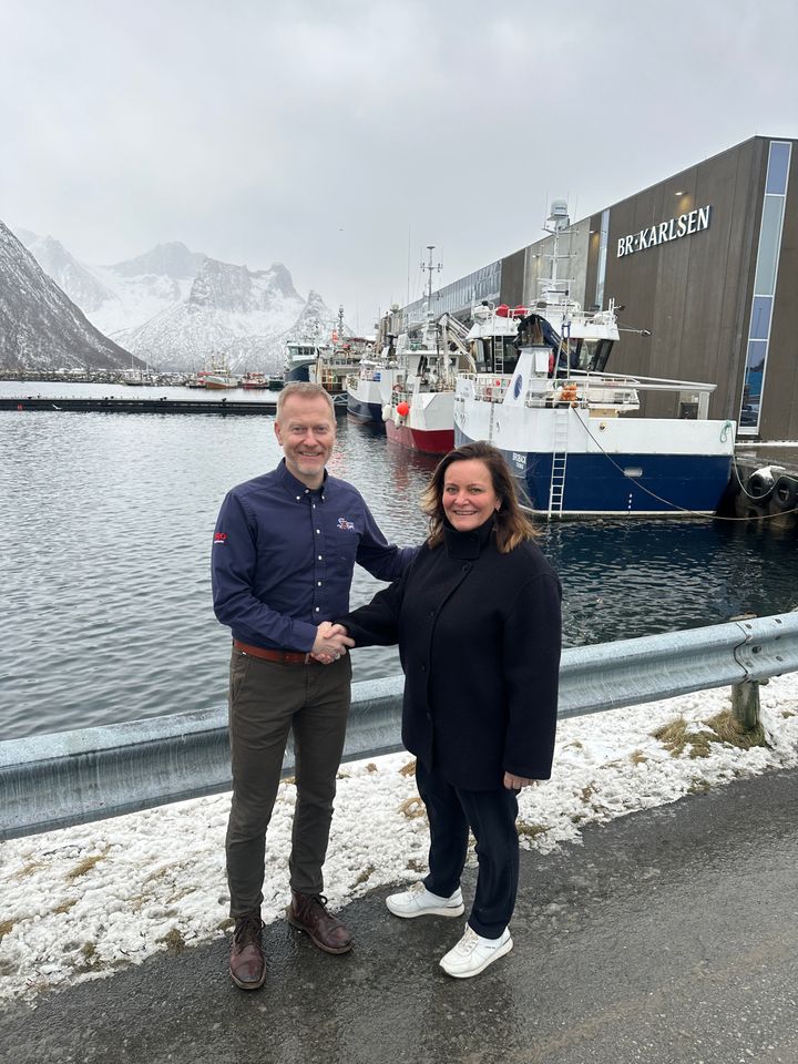 SAMARBEID: Rita Karlsen i Br. Karlsen og Knut-Eirik Dybdal i Arctic Race of Norway har inngått samarbeidsavtale.