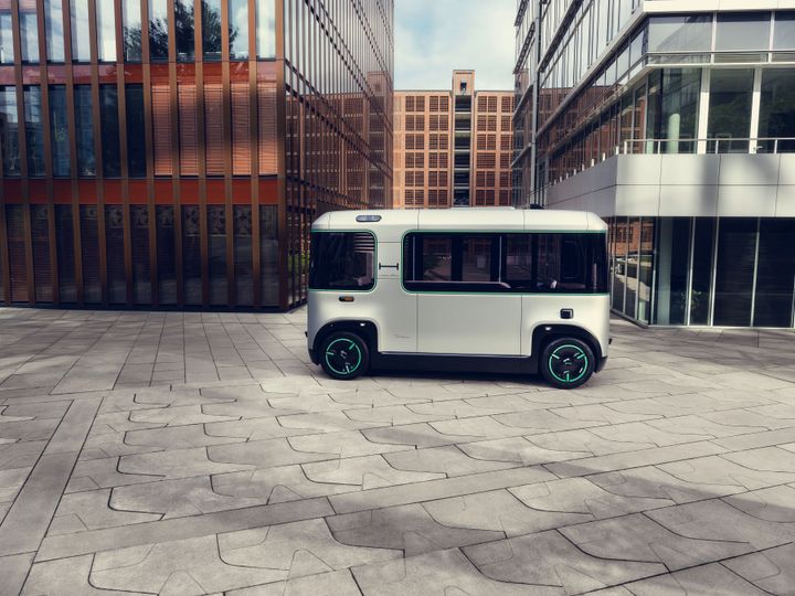 The HOLON Mover is a fully electric and autonomous vehicle for use on public roads. It is one of the world's first movers with automotive standards - leading the way in safety, driving comfort and production quality. Source: HOLON