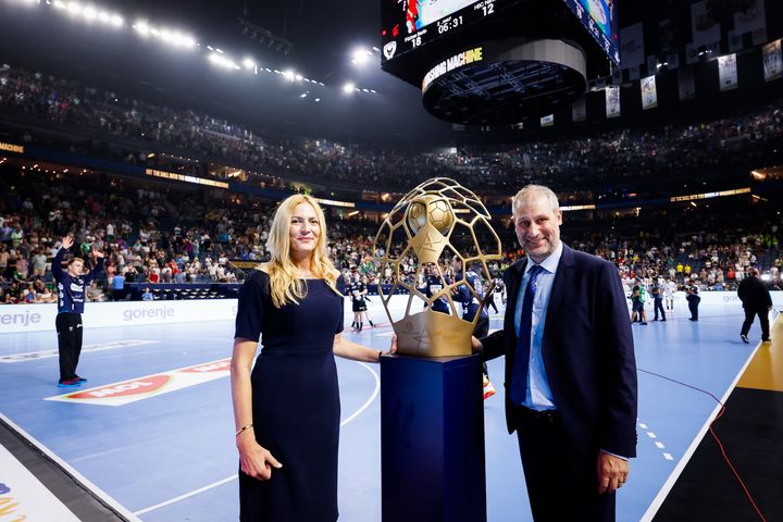 Alenka Potocnik Anzic and David Szlezak at the EHF FINAL4 in Cologne - marking a special moment in the expanded partnership between Gorenje and the EHF Champions League. Photo: Jozo Cabraja / Kolektiff