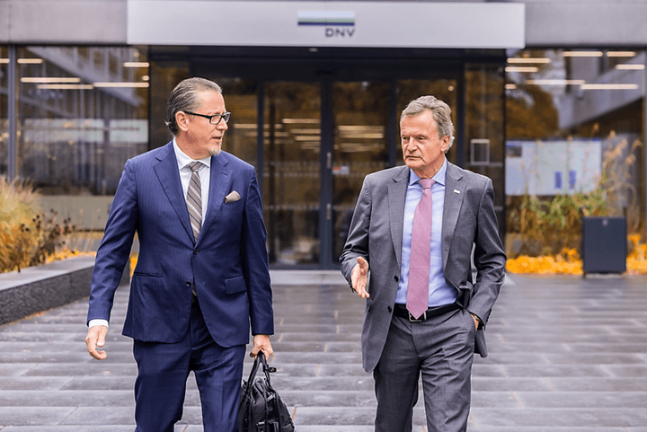 Remi Eriksen, konsernsjef i DNV og daglig leder i Stiftelsen Det Norske Veritas sammen med Jon Fredrik Baksaas, styreleder i Stiftelsen Det Norske Veritas håper at fondet vil ha positive ringvirkninger for næringsliv, samfunn og mennesker.