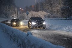 Det er lurt å bli godt kjent med hvordan den nye bilen bør kjøres på vinterføre, anbefaler If. (Foto: If)