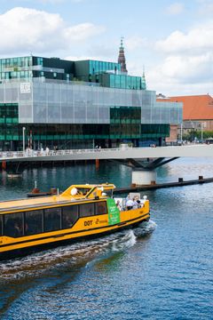 Københavns gule havnebuss.