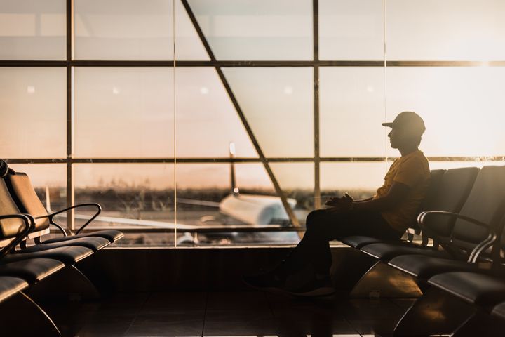 Økte skader innenfor bil-, bygnings- og reiseforsikring ga nedgang i Fremtinds resultat per første halvår. Foto: Marco Lopez/Unsplash.
