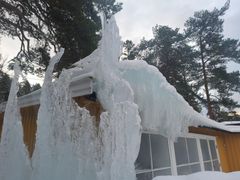 Frostskadet hytte i januar. Foto: Fremtind.